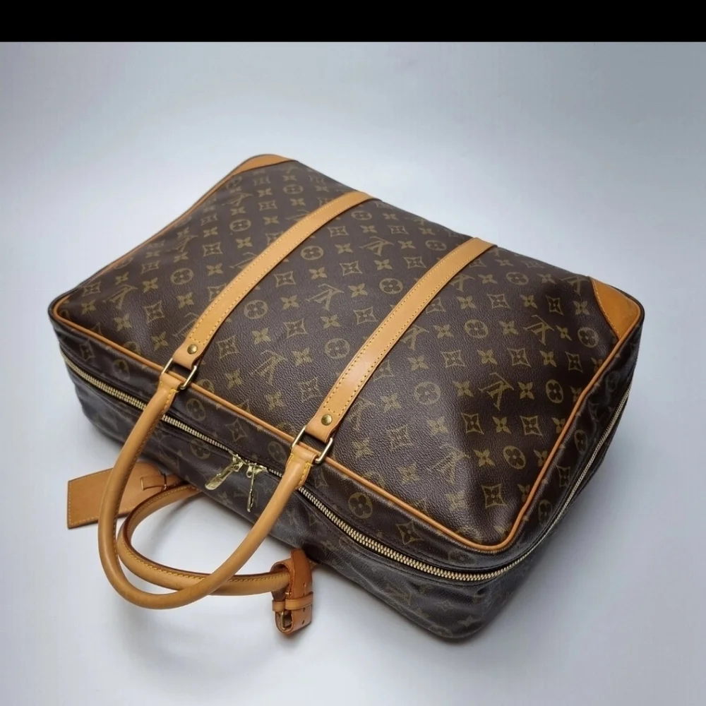 Dbl Authenticated Louis Vuitton Brown Monogram Travel Bag
